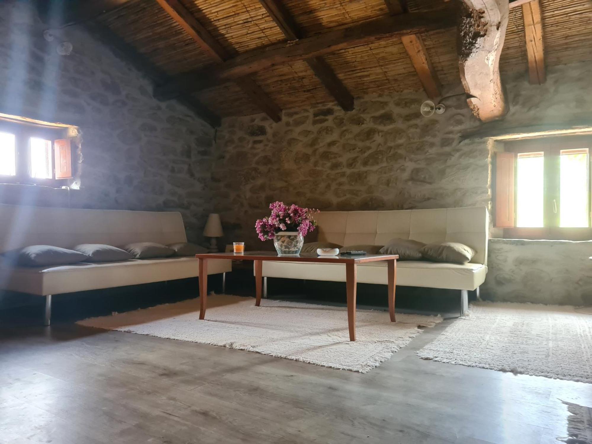 Villa Casa Di Pietra à Usellus Extérieur photo